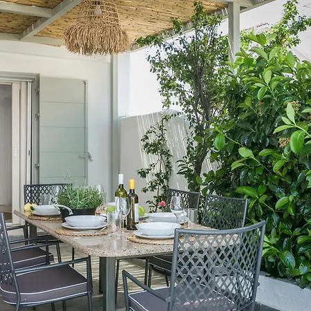 Olvio Living By The Sea