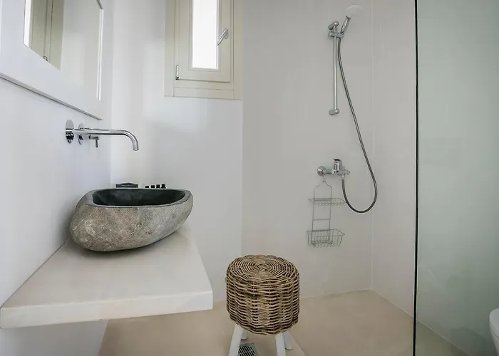 Olvio Living By The Sea