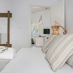 Olvio Living By The Sea Сами